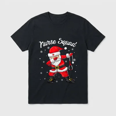 Funny Nurse Christmas Shirt – Dabbing Santa holding a stethoscope with Nurse Squad lettering – Classic T-Shirt in Black