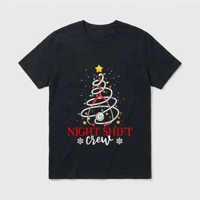 Xmas Nursing T-Shirt – Stethoscope Christmas tree with lights and NIGHT SHIFT crew text – Classic T-Shirt in Black