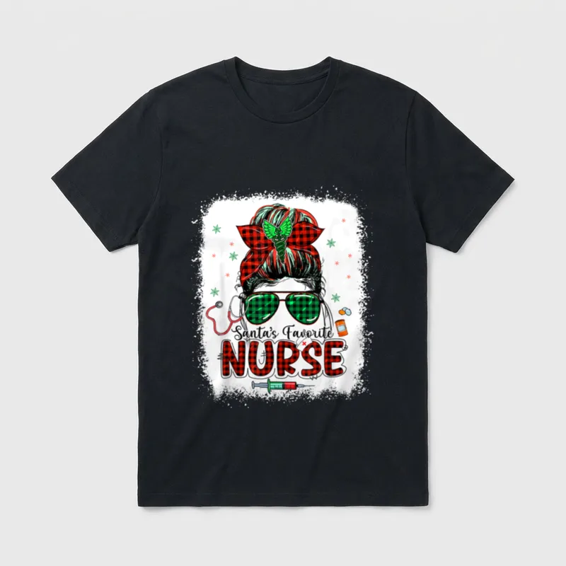Santas Favorite Nurse Christmas Santa Hat T-Shirt – Classic T-Shirt in Black