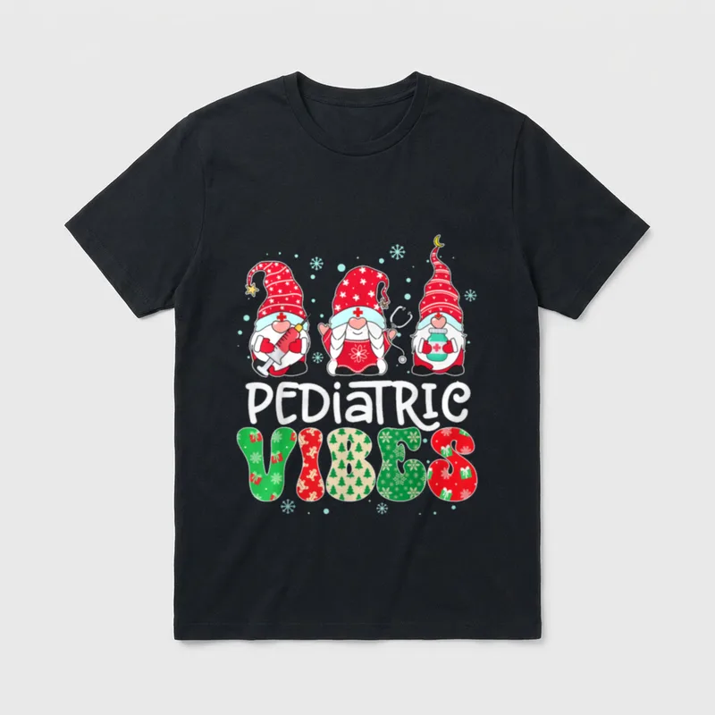 Pediatric Vibes Gnome Nurse Xmas Light T-Shirt – Classic T-Shirt in Black