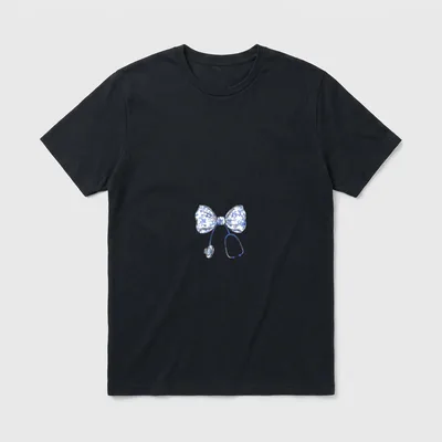 Coquette Floral Bow Sthetoscope Nurse Life T-Shirt – Classic T-Shirt in Black