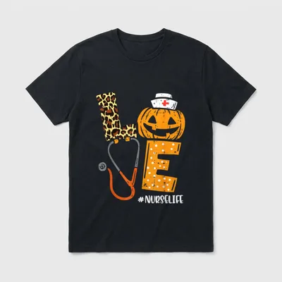Nurse Pumpkin Shirt – “LOVE” lettering with pumpkin, stethoscope, and “#NURSELIFE” – Classic T-Shirt in Black