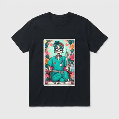 Card Skeleton Medication Aide CMA Nursing T-Shirt – The Med-Tech lettering on a tarot card banner – Classic T-Shirt in Black