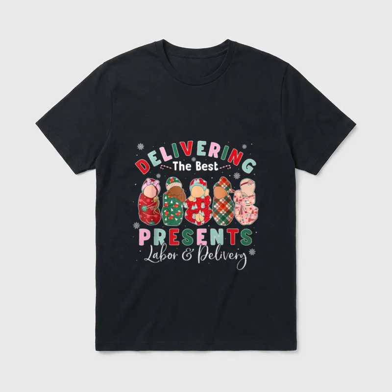 Black Classic Nurse T-Shirt – Delivering The Best Presents Labor & Delivery holiday print – Classic T-Shirt in Black