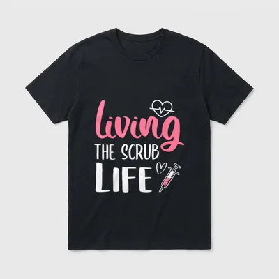 Living the Scrub Life Nurse T-Shirt – living THE SCRUB LIFE with heart pulse and syringe – Classic T-Shirt in Black