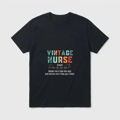 Vintage Nurse Definition T-Shirt – Retro nurse definition text with heart stethoscope pulse line – Classic T-Shirt in Black