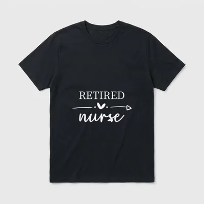 Retired Nurse Retirement Nursing T-Shirt – RETIRED nurse lettering with arrow and heart – Classic T-Shirt in Black