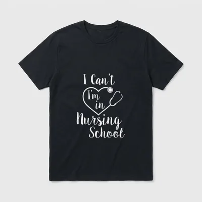 I'm in NURSING SCHOOL Lightweight T-Shirt – I Can't I'm in Nursing School stethoscope heart print – Classic T-Shirt in Black