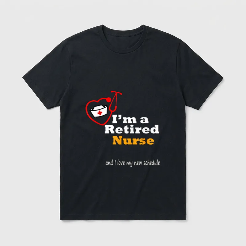 I Am a Retired Nurse T-Shirt – Red heart stethoscope with nurse cap and retirement lettering – Classic T-Shirt in Black