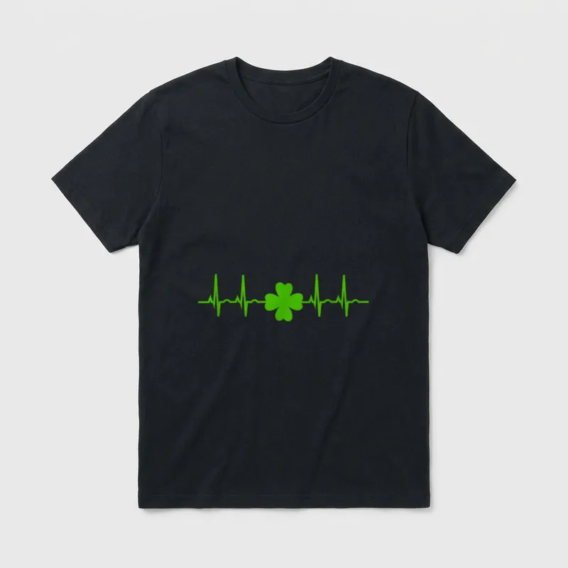 Nurse St Day T-Shirt – Green electrocardiogram pulse line with shamrock clover – Classic T-Shirt in Black