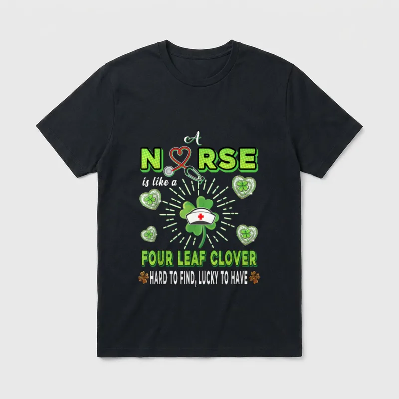 St Day Scrubs Top Nurse T-Shirt – A nurse is like a four leaf clover with cap and stethoscope – Classic T-Shirt in Black