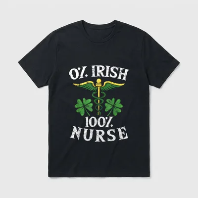 St Day Nurse Cute Irish Nursing T-Shirt – 0% IRISH 100% NURSE with caduceus and clovers – Classic T-Shirt in Black
