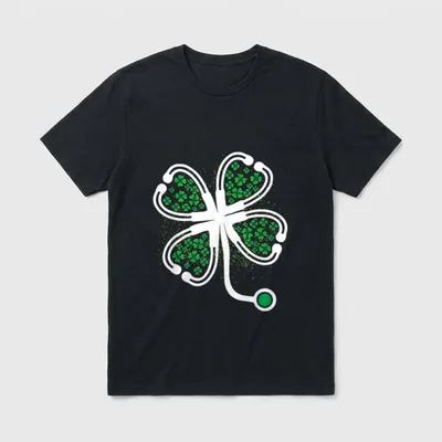 Shamrock Stethoscope Nurse St Day Lucky T-Shirt – Clover stethoscope with tiny green shamrocks – Classic T-Shirt in Black
