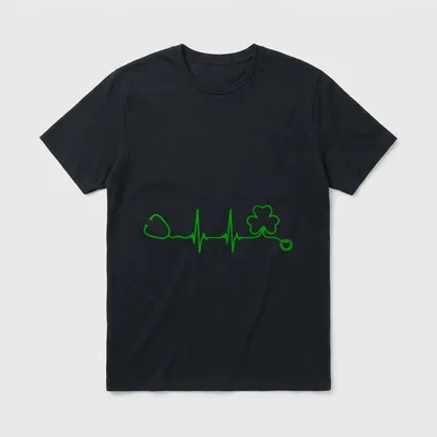 Shamrock Stethoscope St Day Nurse T-Shirt – Green heartbeat line forming a shamrock stethoscope – Classic T-Shirt in Black