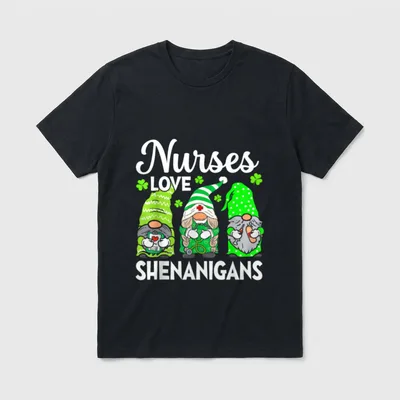 St Nurses Love Shenanigans Gnomes Grab T-Shirt – Classic T-Shirt in Black