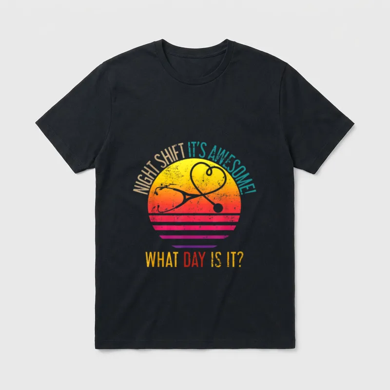 What Day Is Today Night Shift T-Shirt – Retro sunset circle with heart stethoscope graphic – Classic T-Shirt in Black